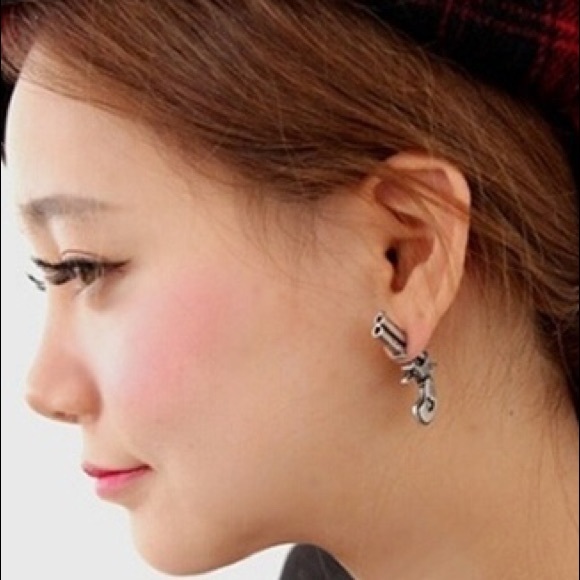 Gun Earrings 3D Punk Pistol Bullet Studs - Picture 2 of 7